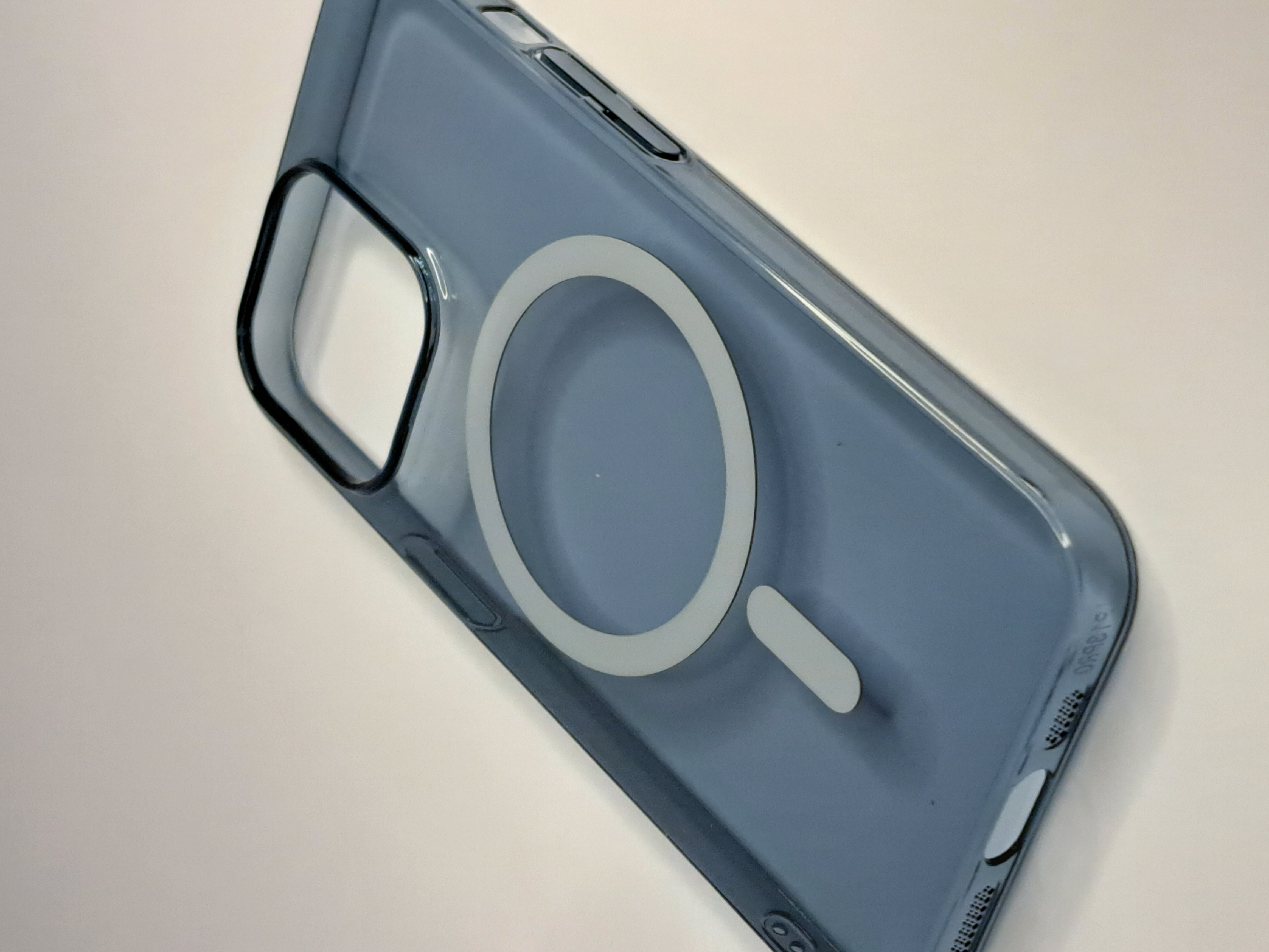 گارد مکسیف دارشفاف طلقی اورجینال ایفون 13 پرو (ضمانت زرد نشدن) iphone 13 pro